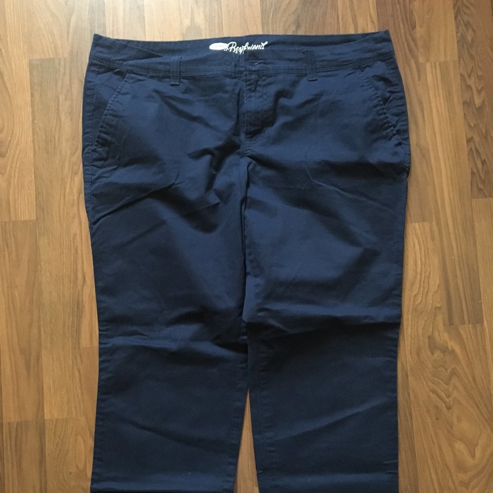 Old Navy Boyfriend Capri Pants 14 Regular